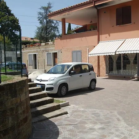 Vacanze Romane Olgiata Oda ve Kahvaltı 3*