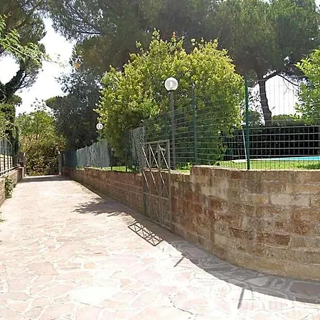 Vacanze Romane Olgiata 3*